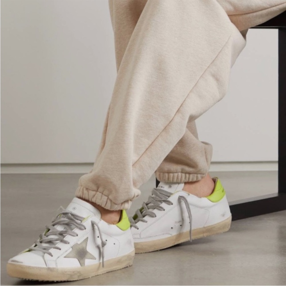 GOLDEN GOOSE Superstar Distressed Leather Sneaker white/lime green - Picture 3 of 16